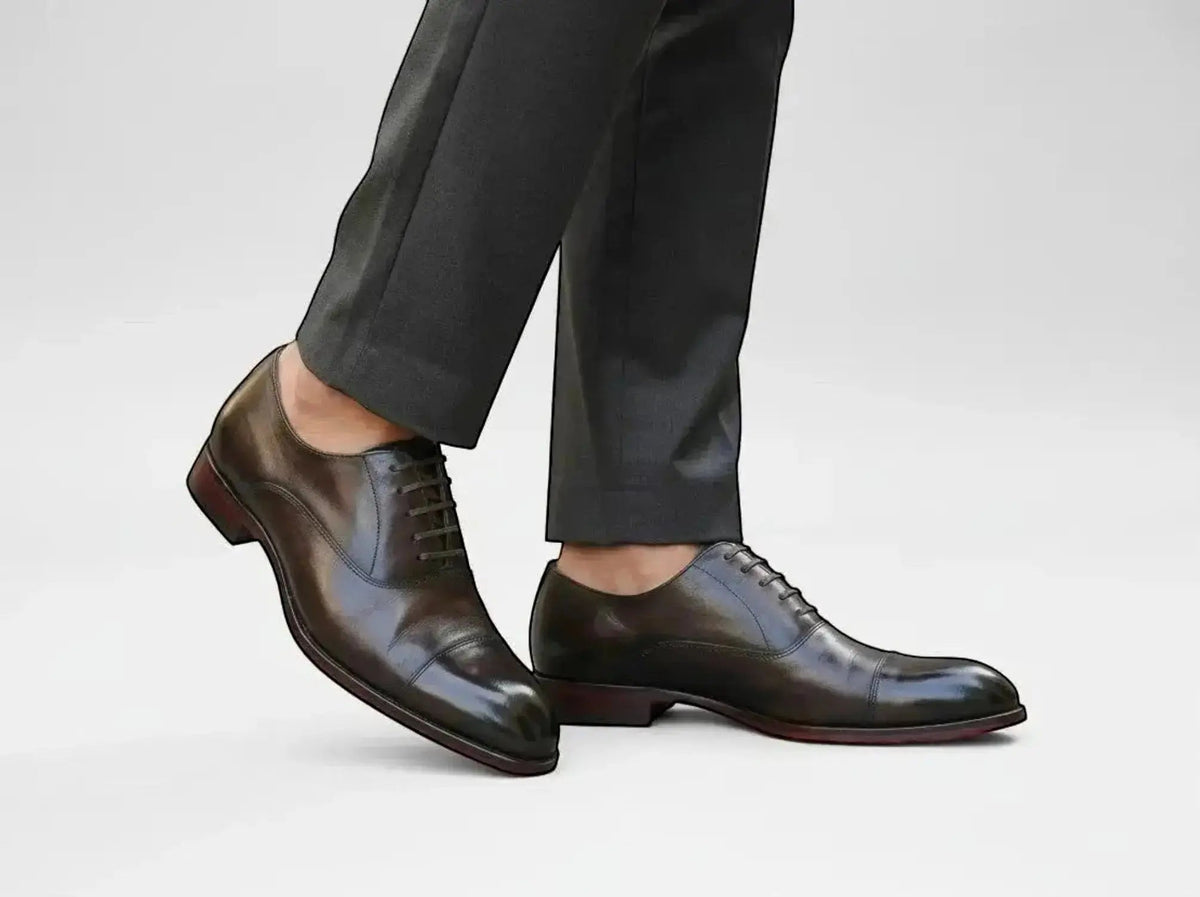 Carrucci Avon Cap Toe Oxford in Leather Sole