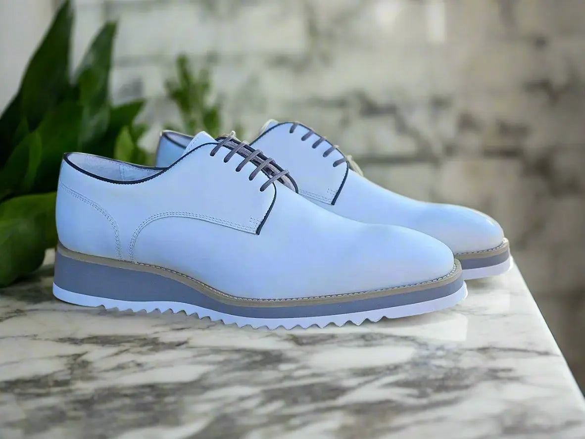 Carrucci Burnished Lace-up Leather Derby