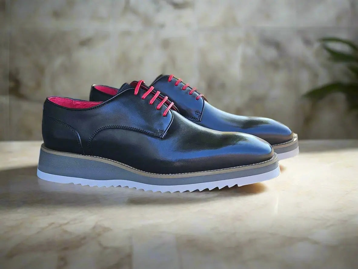 Carrucci Burnished Lace-up Leather Derby