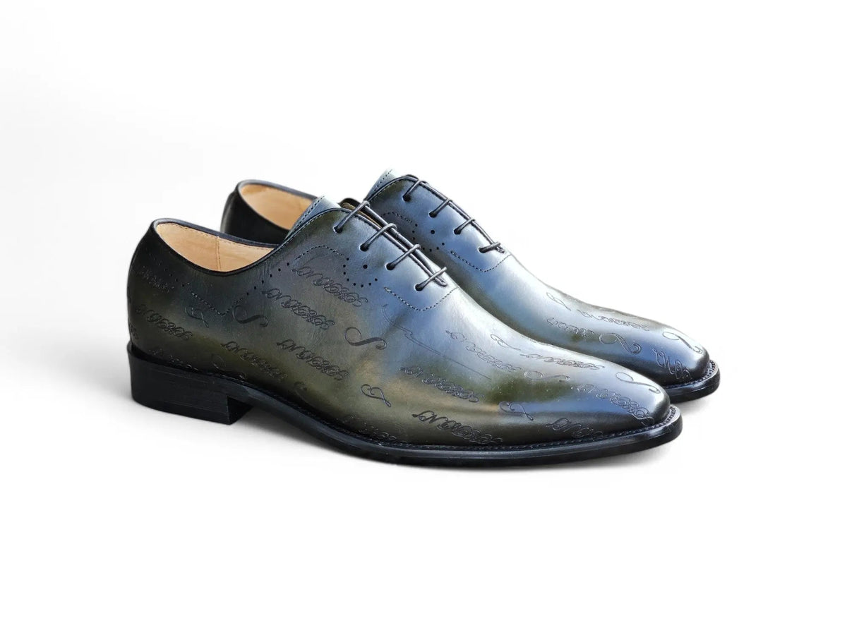 Carrucci Embossed Wholecut Oxford