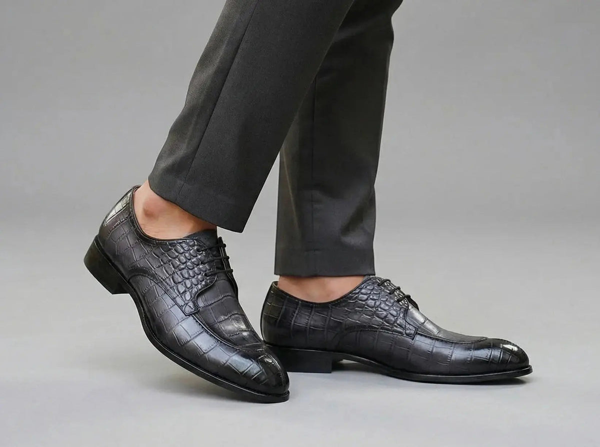 Carrucci Allen II Embossed Split Toe Derby