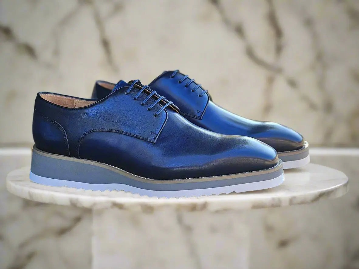 Carrucci Burnished Lace-up Leather Derby