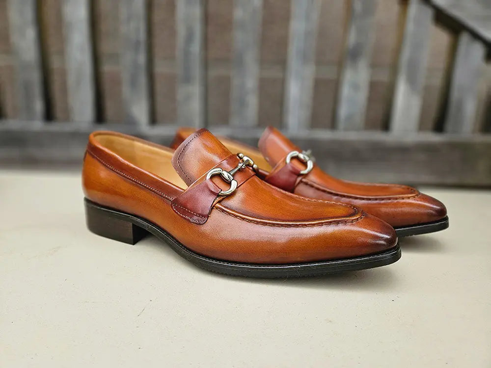 Carrucci Men's Burnished Signature Buckle Loafer
