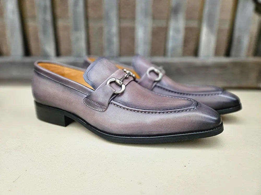Carrucci Men's Burnished Signature Buckle Loafer